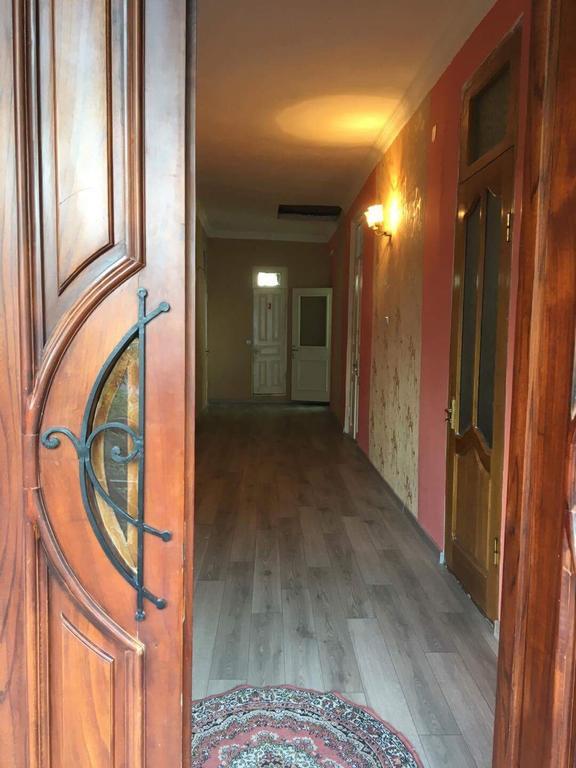 Homestay Izolda Batumi Esterno foto