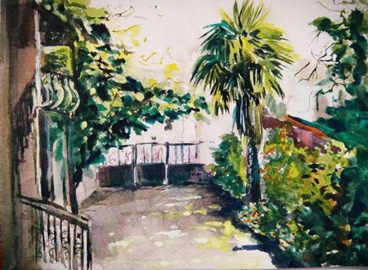 Homestay Izolda Batumi Esterno foto